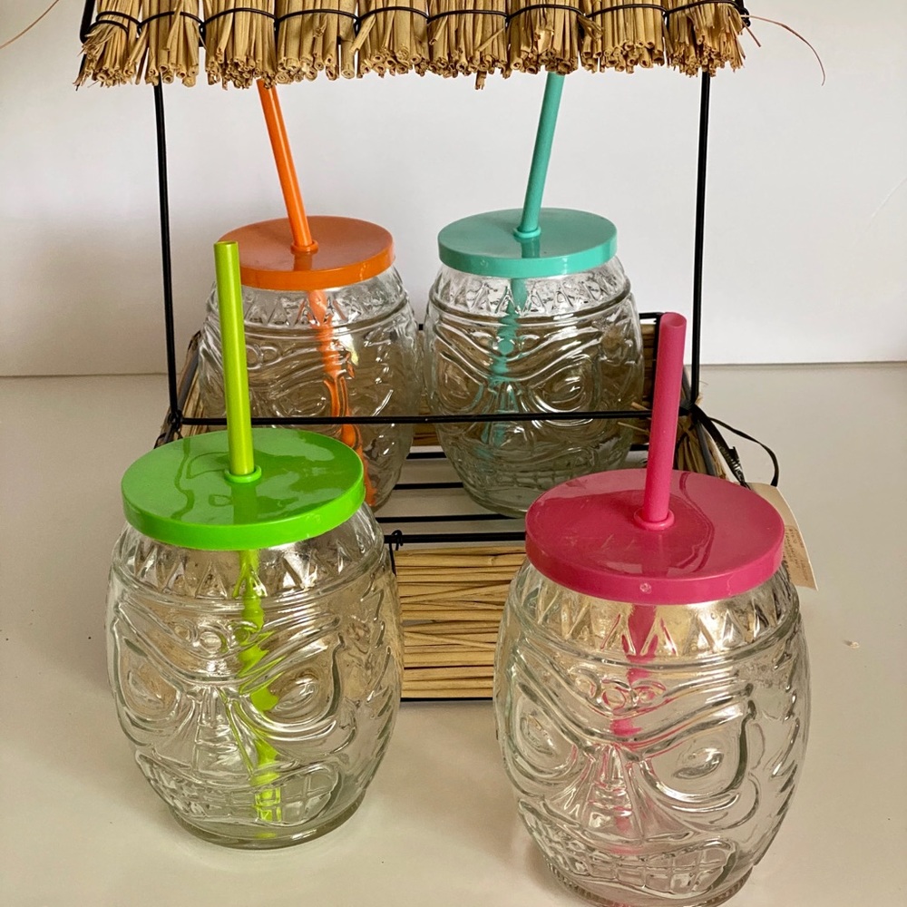 CLEARANCE Tiki Hut Luau Hawaiian 4 GLASS  Mugs with lids